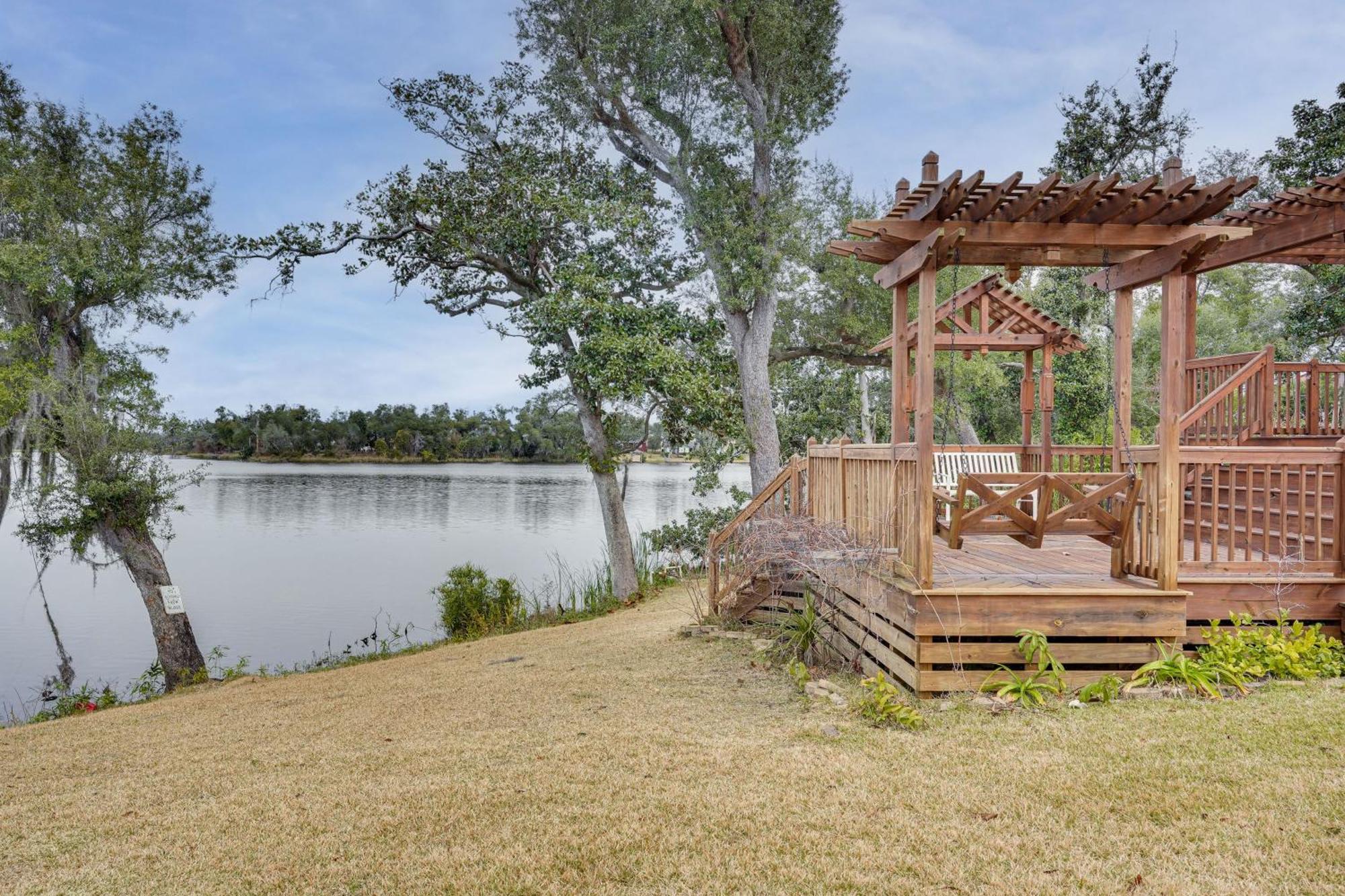 Lakefront Panama City Studio With Hot Tub Access Esterno foto