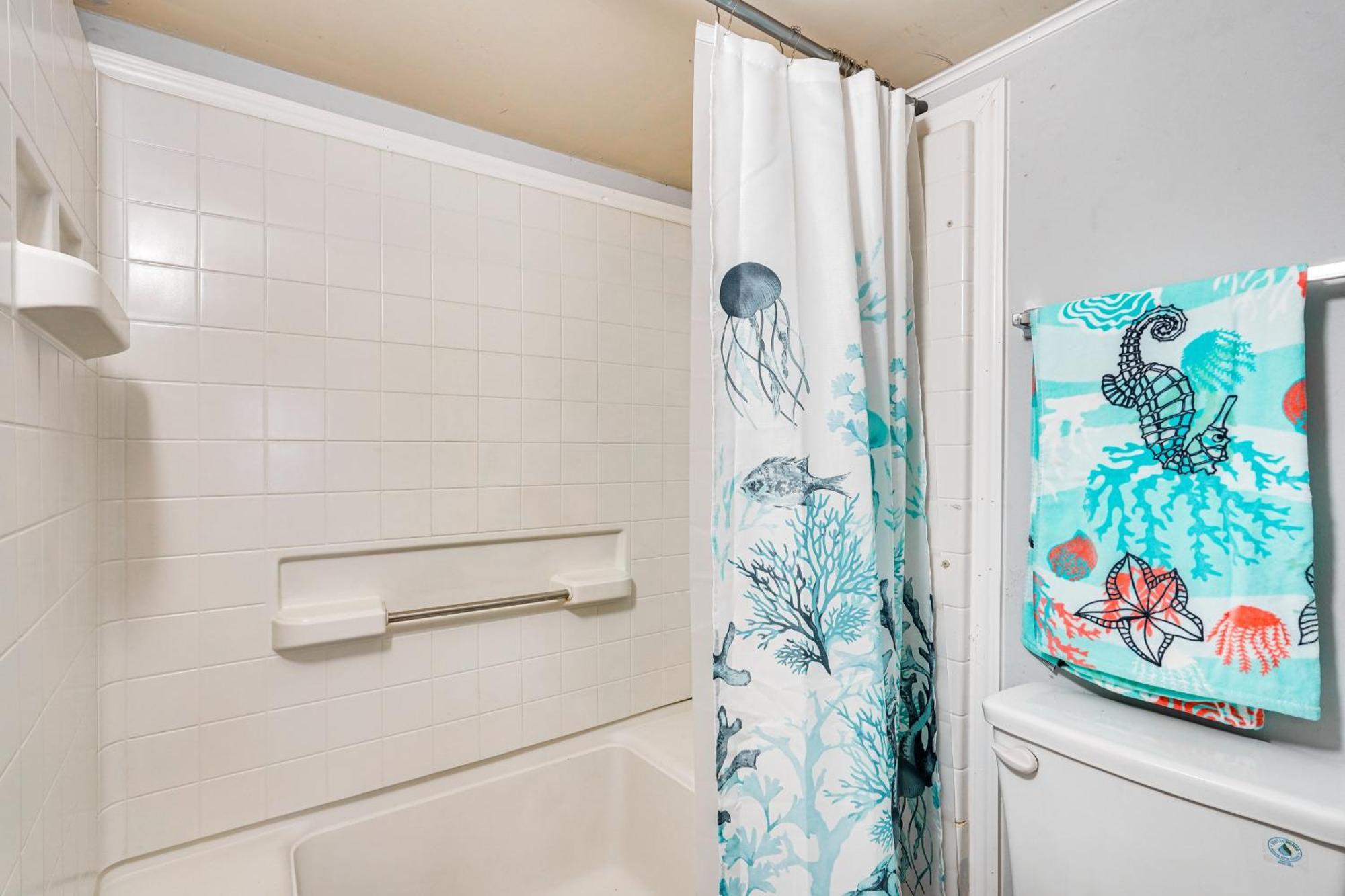 Lakefront Panama City Studio With Hot Tub Access Esterno foto