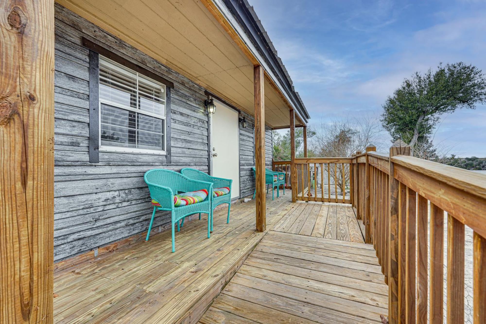 Lakefront Panama City Studio With Hot Tub Access Esterno foto