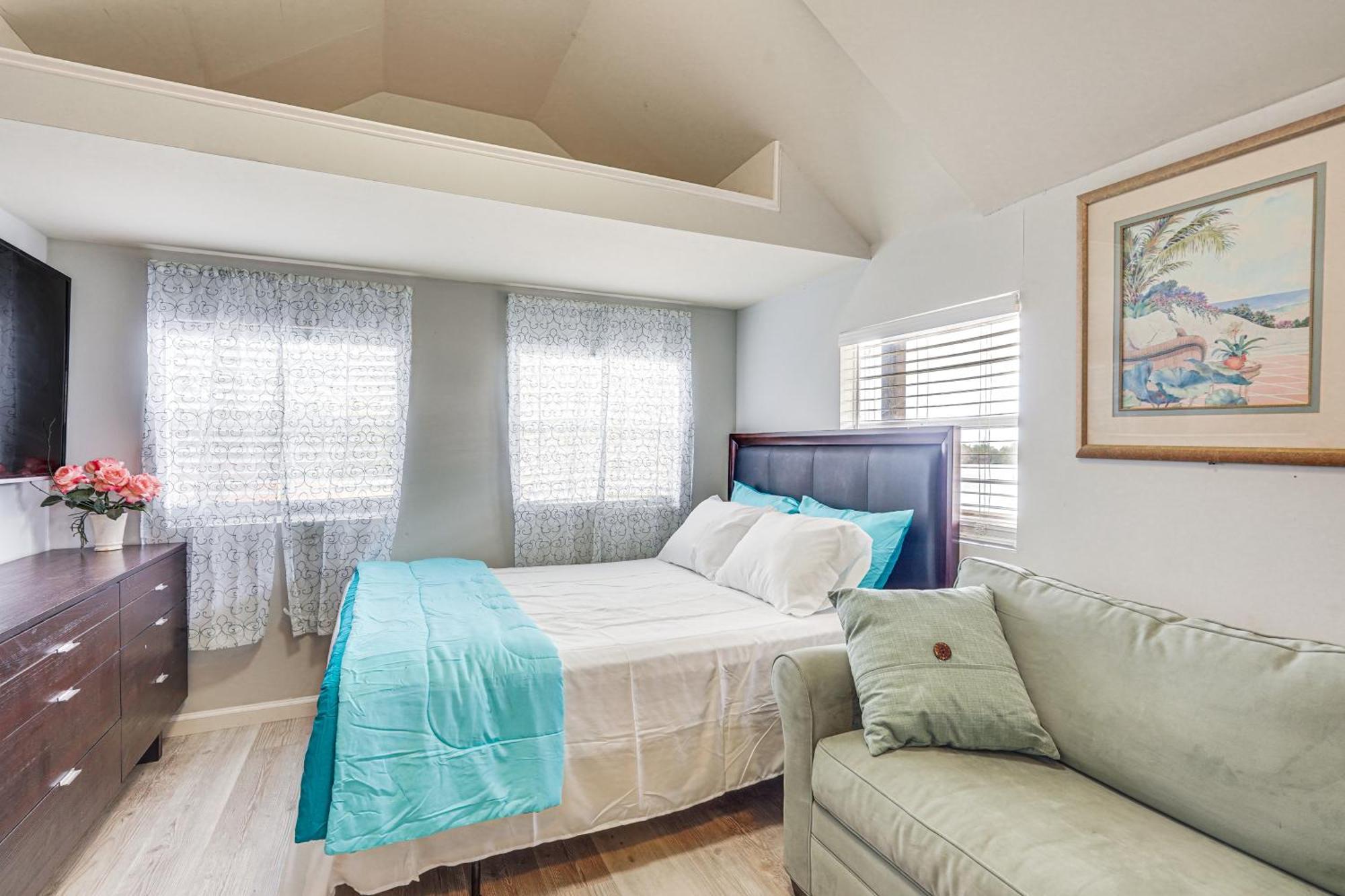 Lakefront Panama City Studio With Hot Tub Access Esterno foto