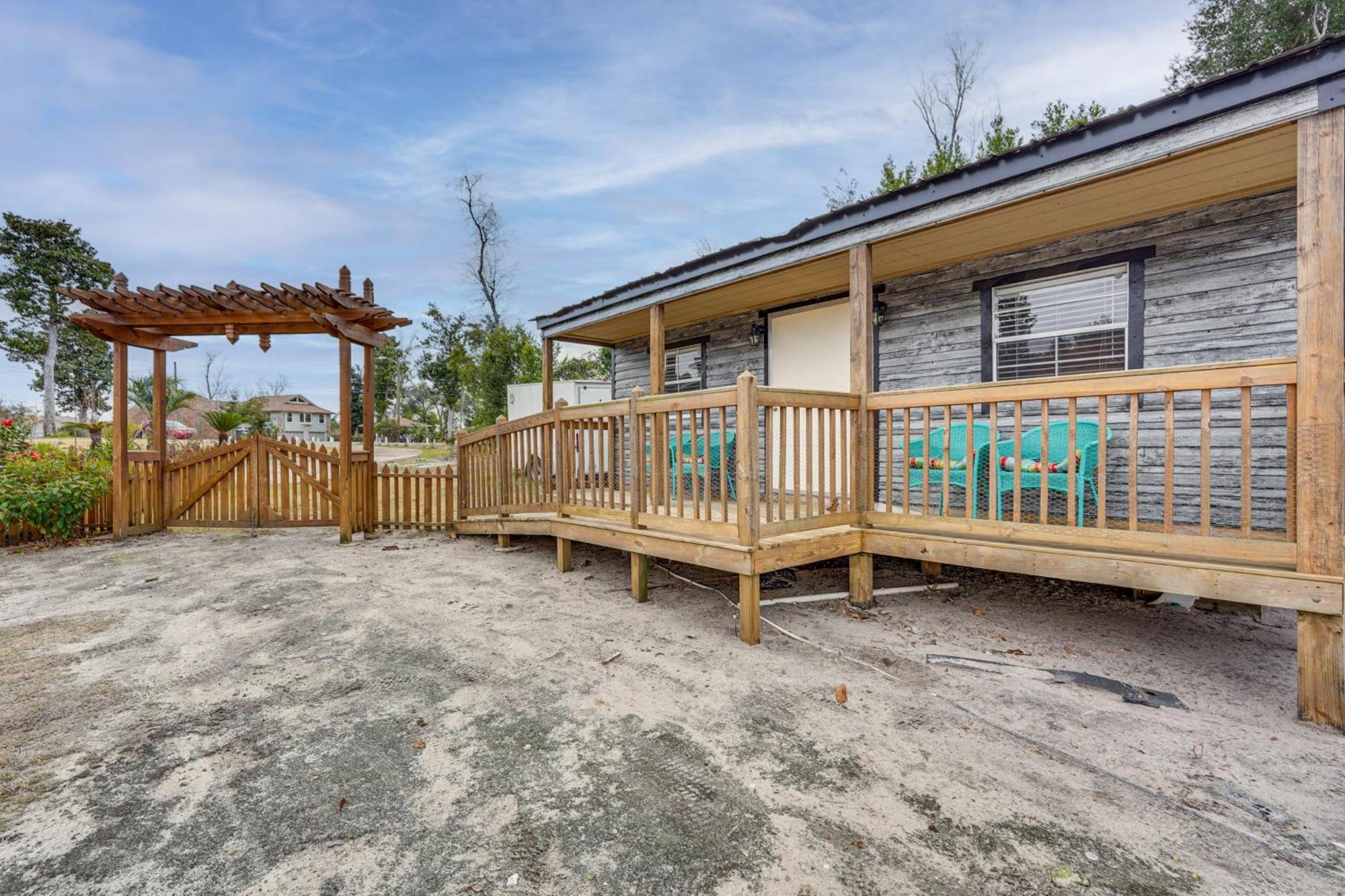 Lakefront Panama City Studio With Hot Tub Access Esterno foto