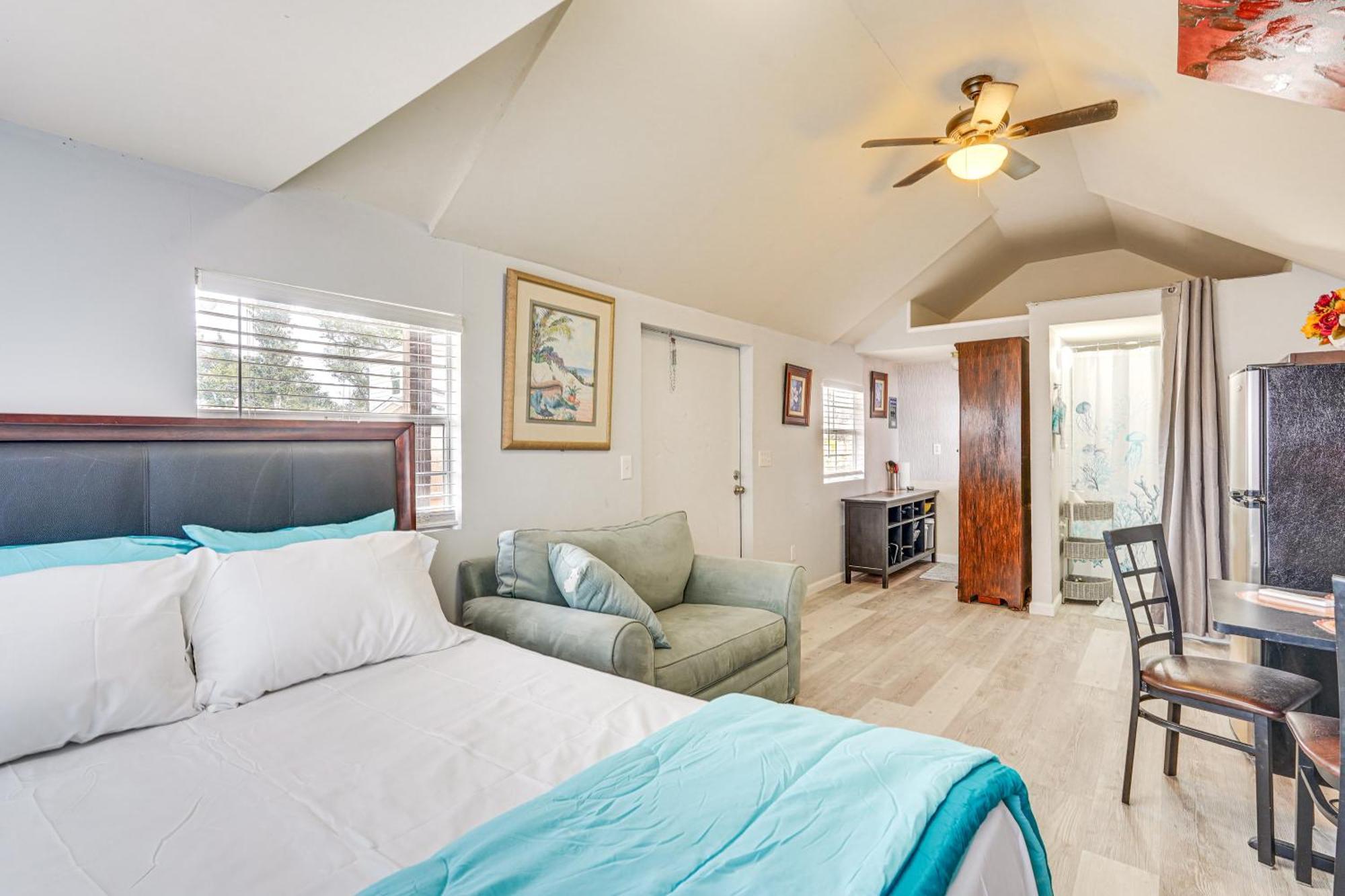 Lakefront Panama City Studio With Hot Tub Access Esterno foto