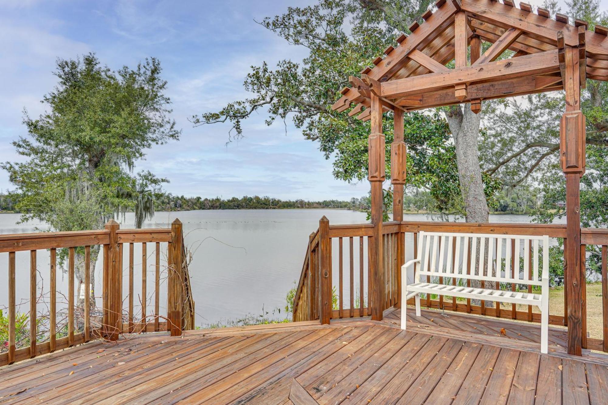 Lakefront Panama City Studio With Hot Tub Access Esterno foto