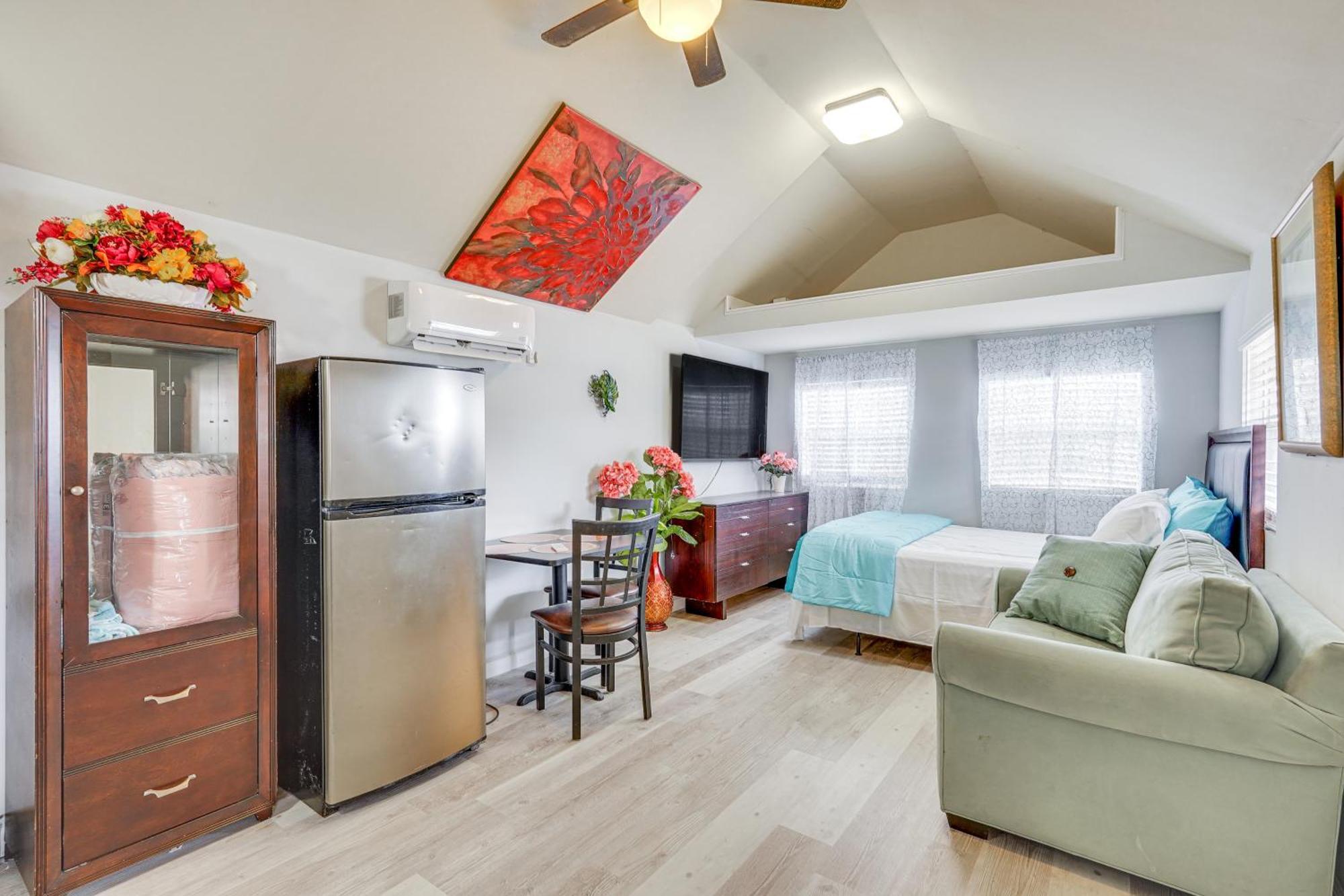 Lakefront Panama City Studio With Hot Tub Access Esterno foto