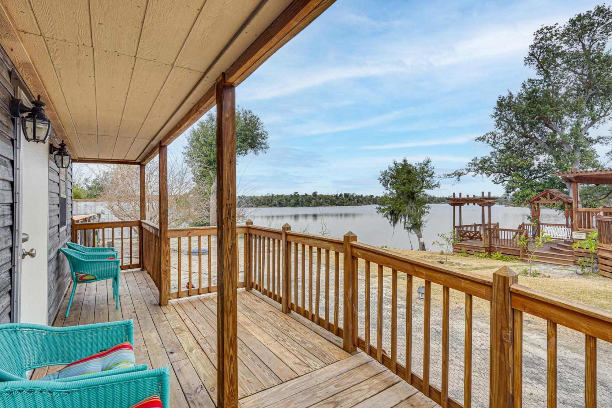 Lakefront Panama City Studio With Hot Tub Access Esterno foto